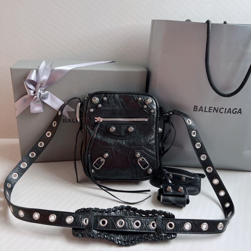 Ba*len*cia*ga satchel bags